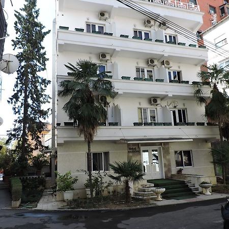 Hotel La Favorita Tirana Esterno foto