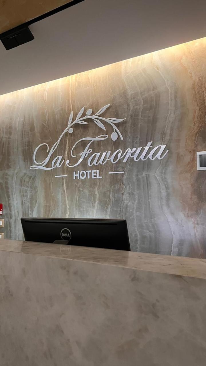 Hotel La Favorita Tirana Esterno foto