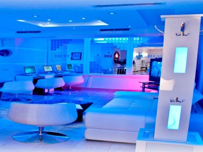 Hotel La Favorita Tirana Esterno foto