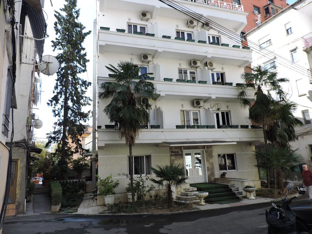 Hotel La Favorita Tirana Esterno foto