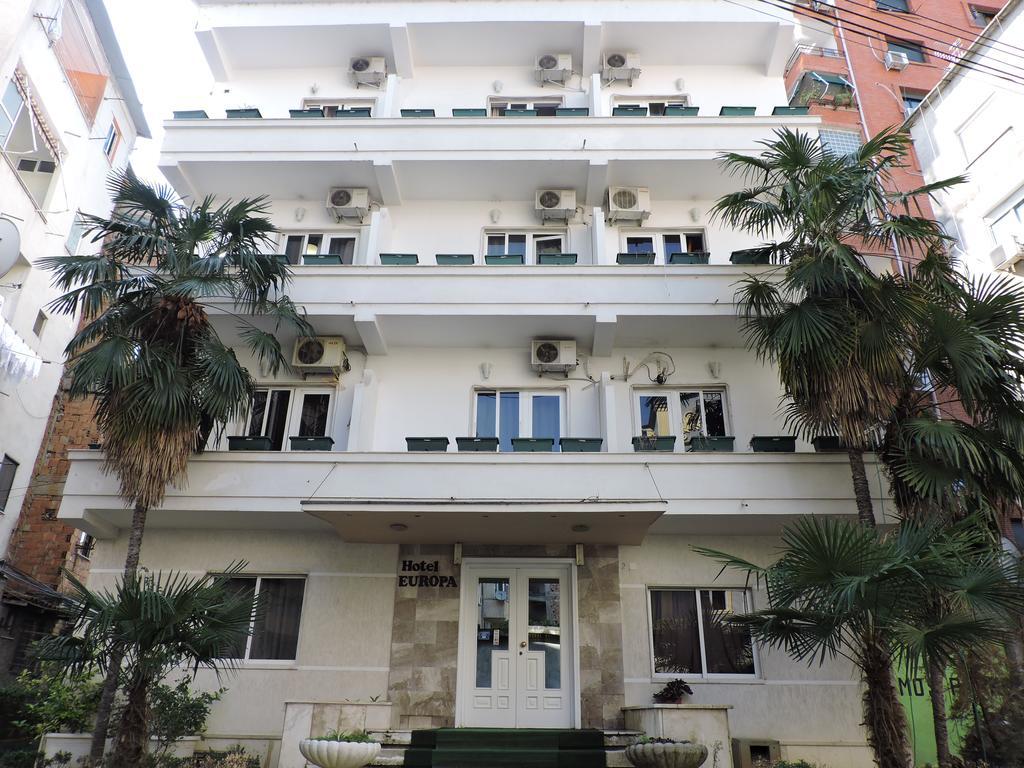 Hotel La Favorita Tirana Esterno foto