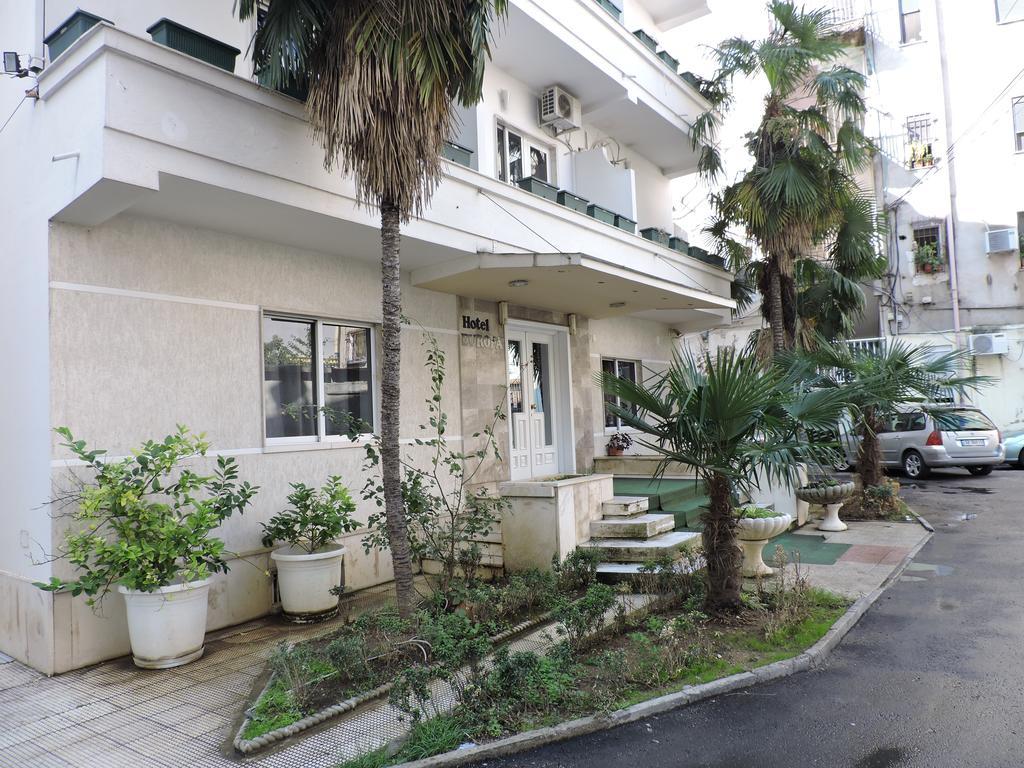 Hotel La Favorita Tirana Esterno foto