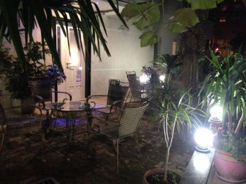 Hotel La Favorita Tirana Esterno foto
